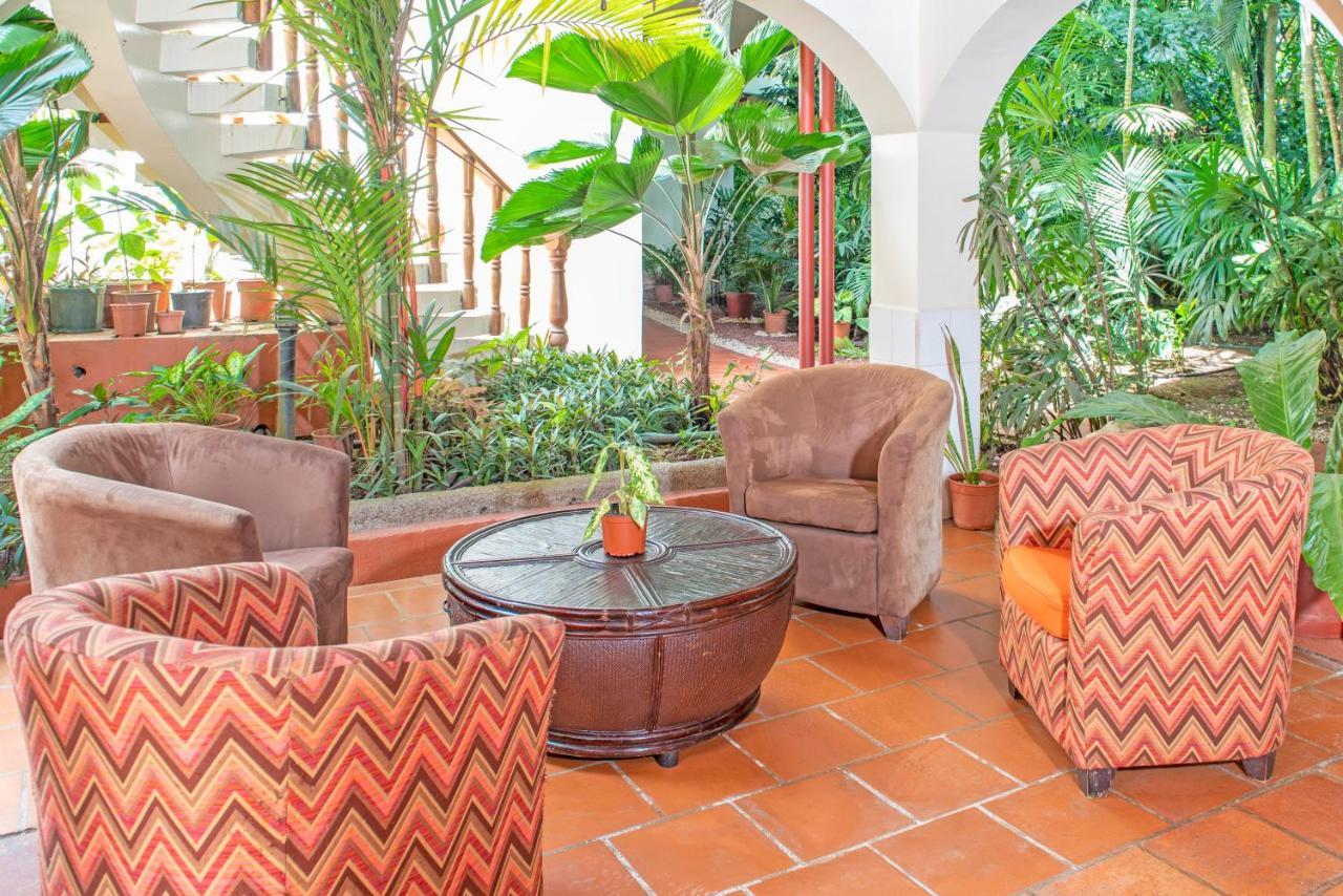 מנואל אנטוניו Hotel Villas Lirio מראה חיצוני תמונה